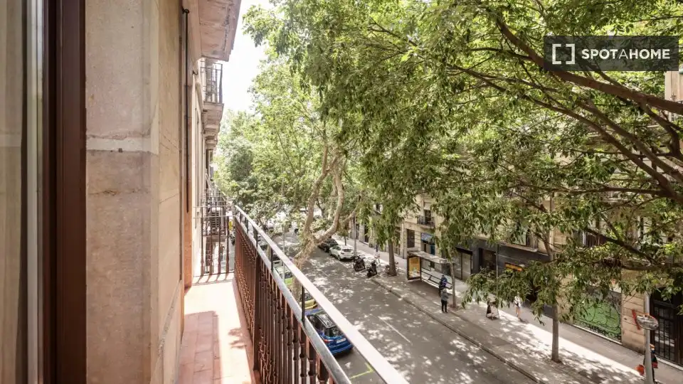 Flat with terrace to rent in Eixample, imagen 3