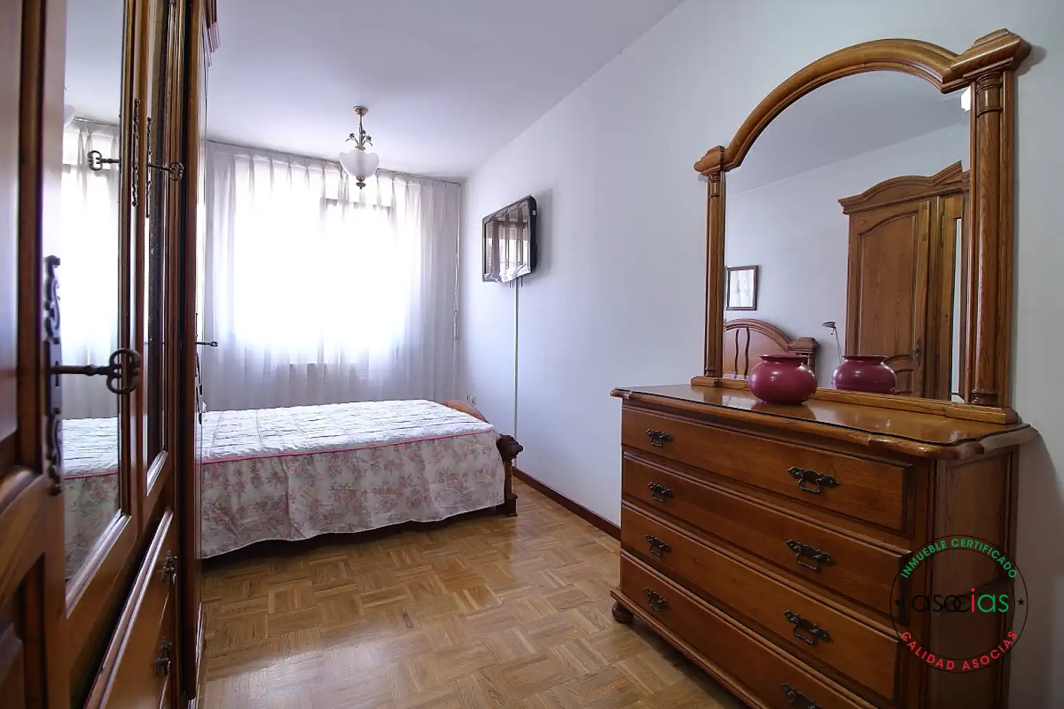 Bedroom of Flat for sale in Gijón   with Heating, Parquet flooring and Storage room