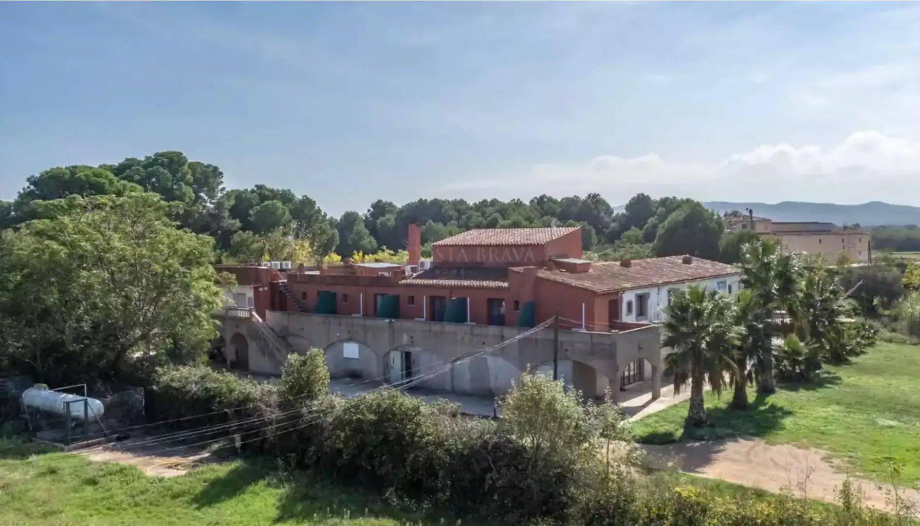 Vista exterior de Local en venta en L'Estartit con Calefacción, Terraza y Amueblado