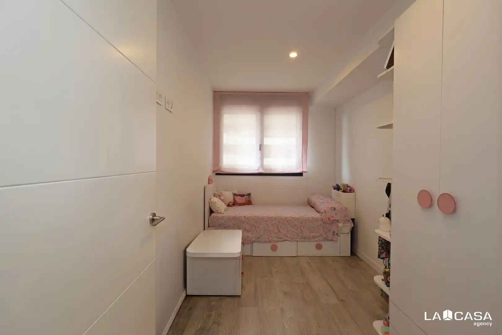 Bedroom of Flat for sale in L'Hospitalet de Llobregat  with Terrace and Swimming Pool