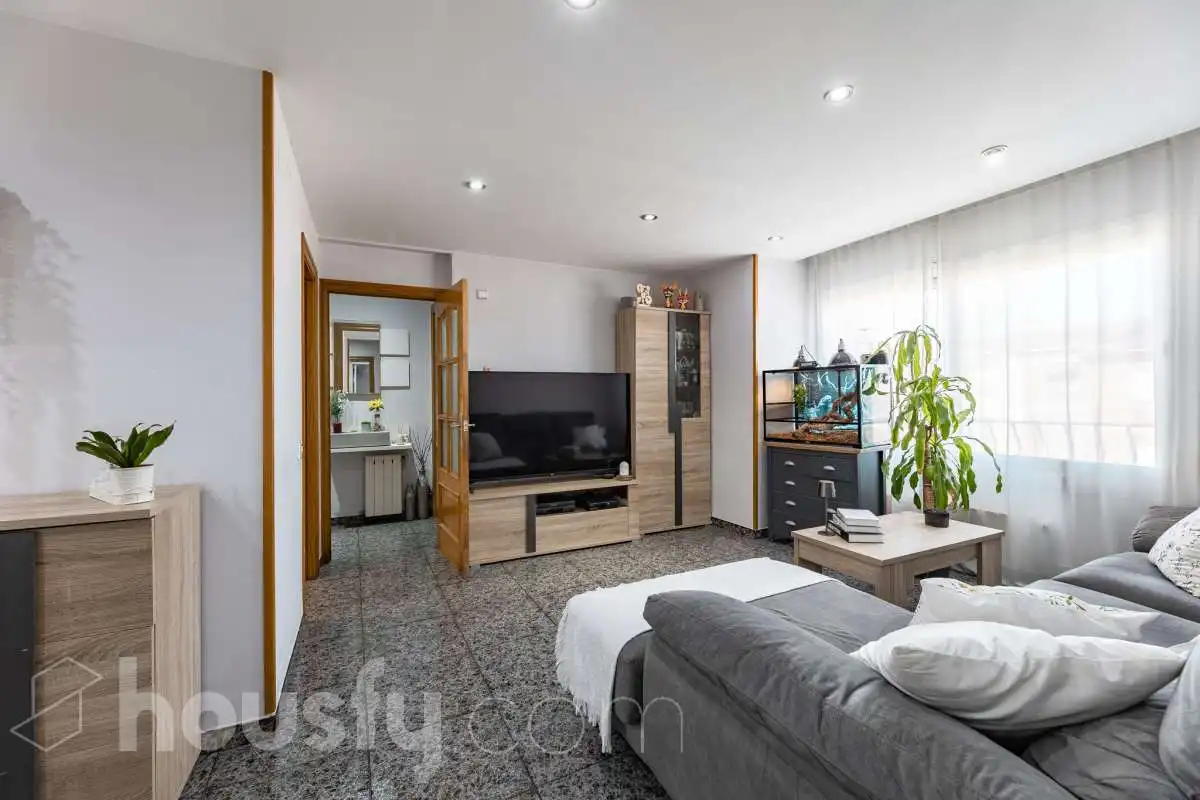 Living room of Flat for sale in Sabadell  with Air Conditioner, Heating and Furnished