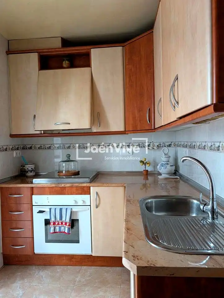Cocina de Planta baja en venta en Jaén con Aire acondicionado y Amueblado