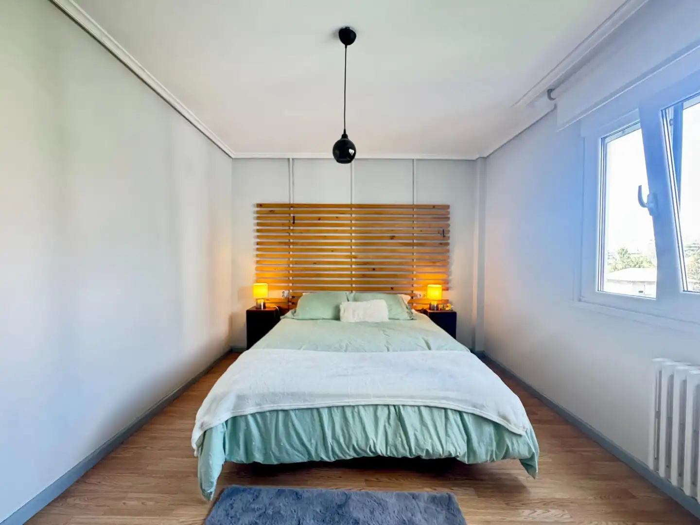 Habitación de Piso en venta en Vigo  con Calefacción, Parquet y Trastero