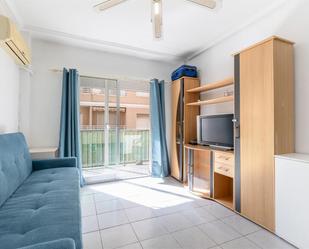 Dormitori de Apartament en venda en Torrevieja amb Terrassa