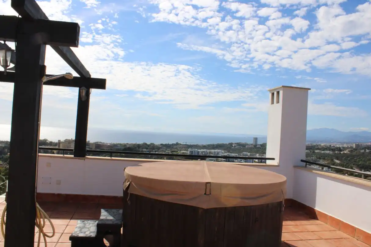 Terraza de Casa adosada de alquiler en Marbella con Aire acondicionado, Calefacción y Jardín privado