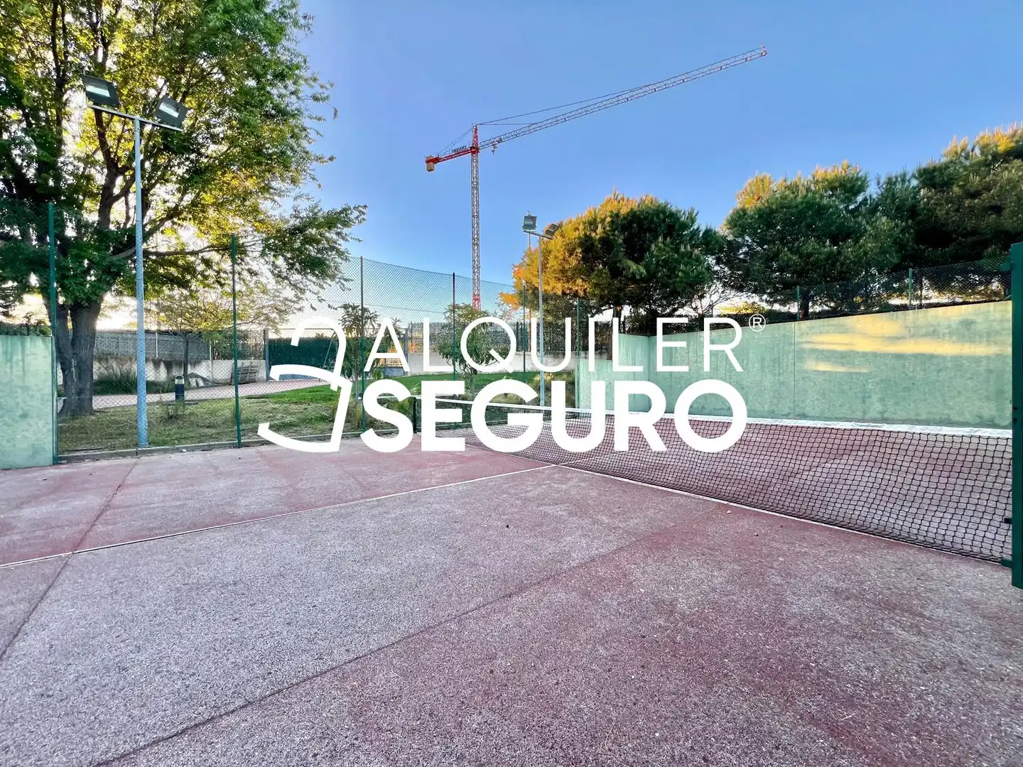 Aparcament de Àtic de lloguer en Colmenar Viejo amb Aire condicionat, Calefacció i Terrassa