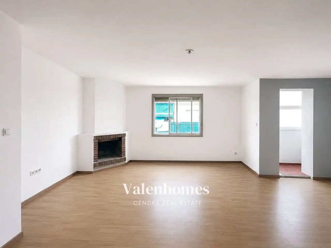 Living room of Flat for sale in Sant Celoni  with Parquet flooring and Balcony