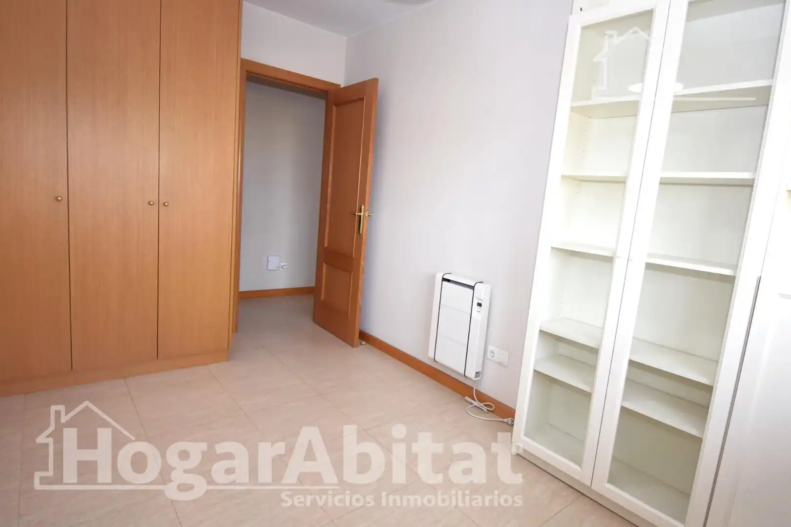 Dormitori de Pis en venda en Paterna amb Aire condicionat, Calefacció i Balcó