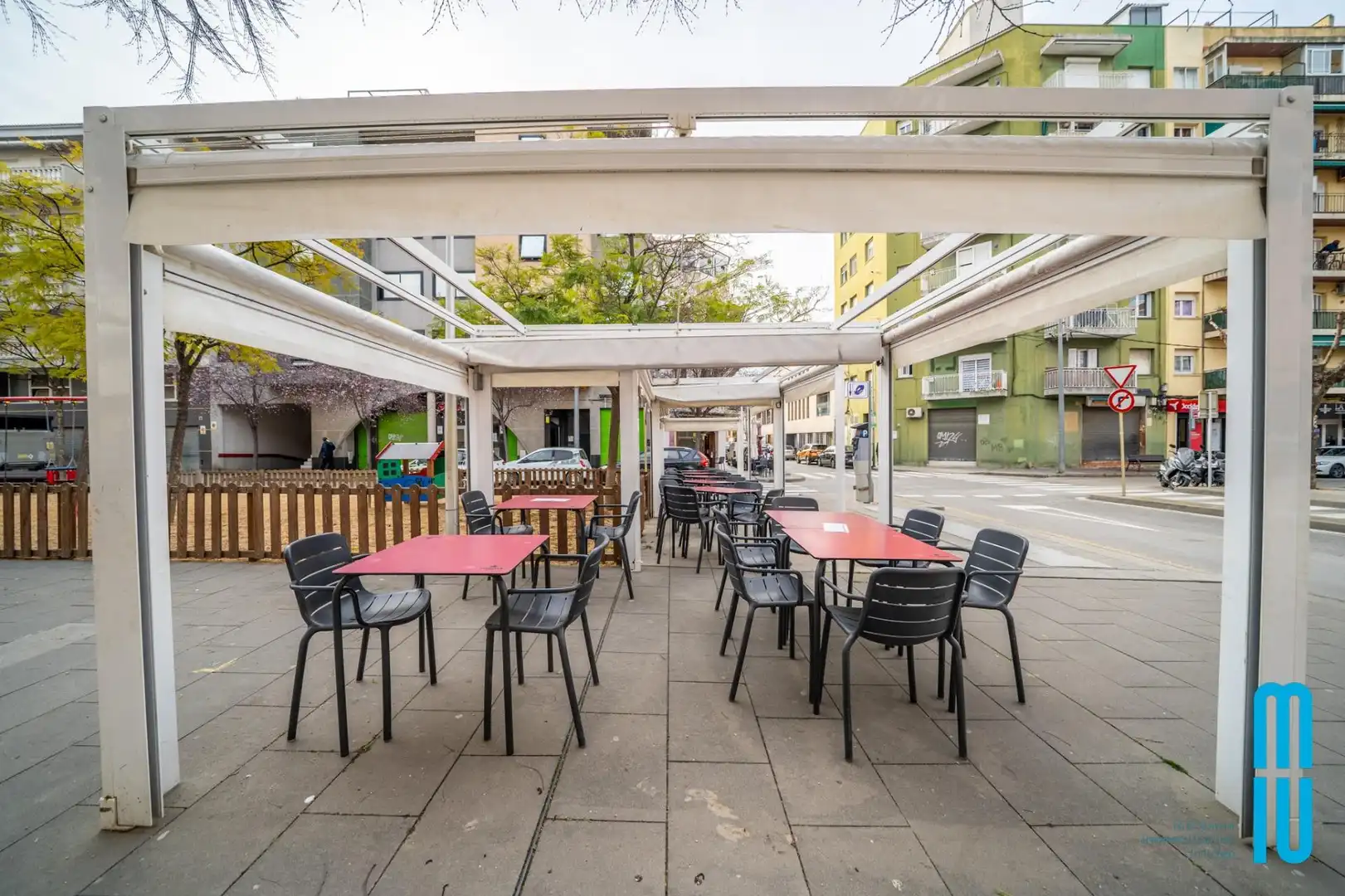 Business premises for transfer in Poblenou, imagen 2
