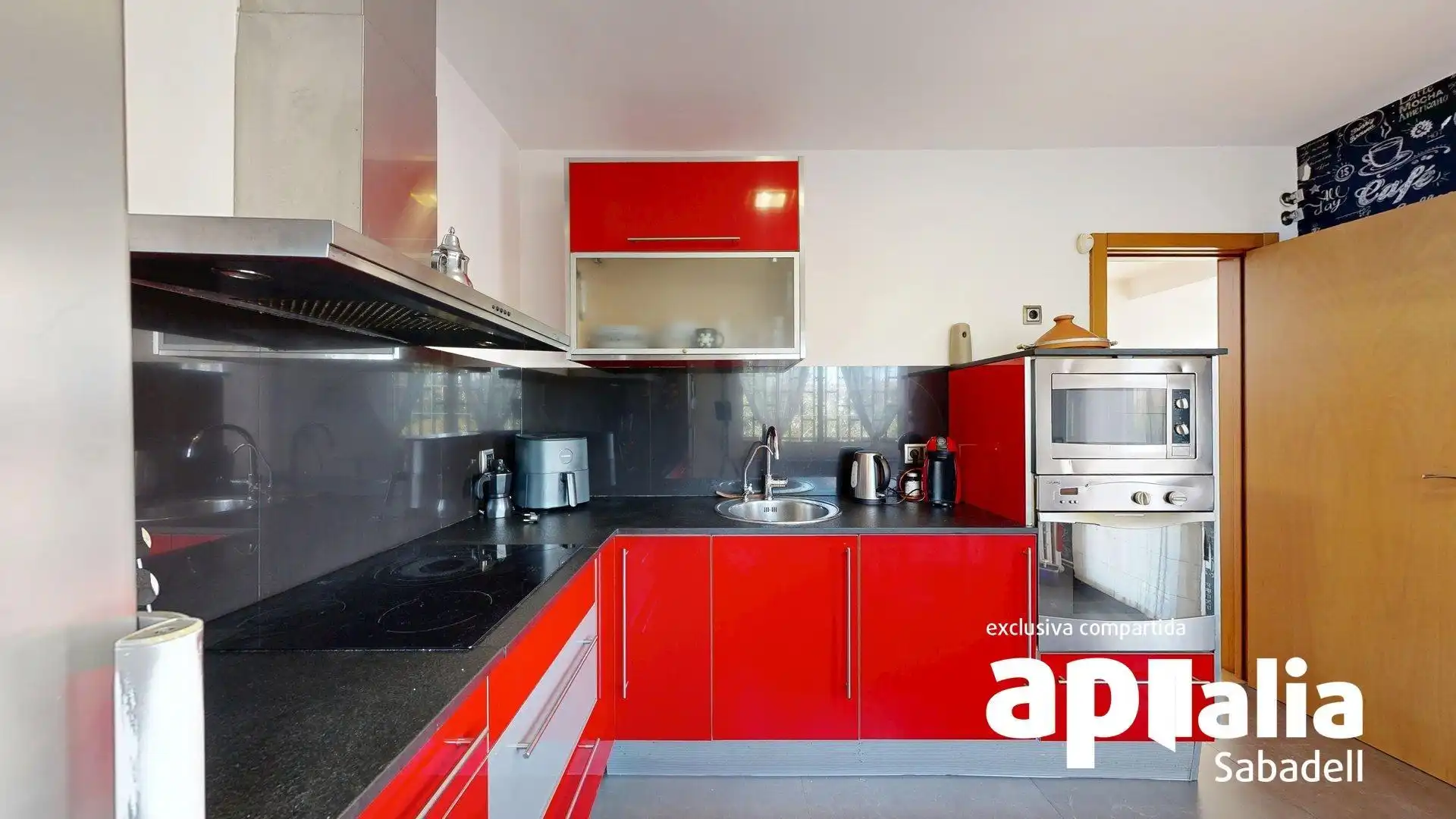 Cocina de Casa o chalet en venta en Barberà del Vallès con Calefacción, Terraza y Balcón