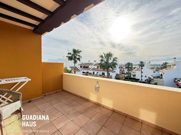 Maisonette mit Pool zum Verkauf in Avenida Avenida Juan Pablo II 1