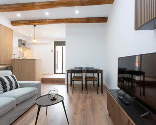 Sala d'estar de Apartament de lloguer en  Barcelona Capital amb Aire condicionat, Moblat i Forn