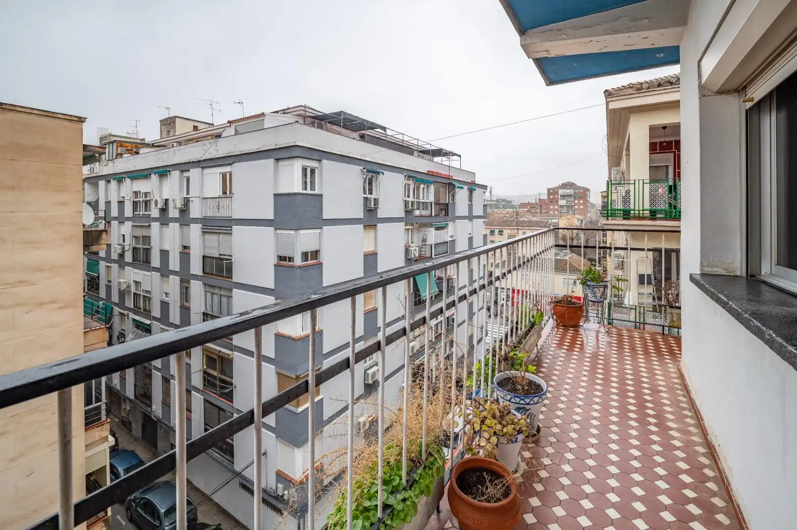 Vista exterior de Piso en venta en  Granada Capital con Terraza y Trastero