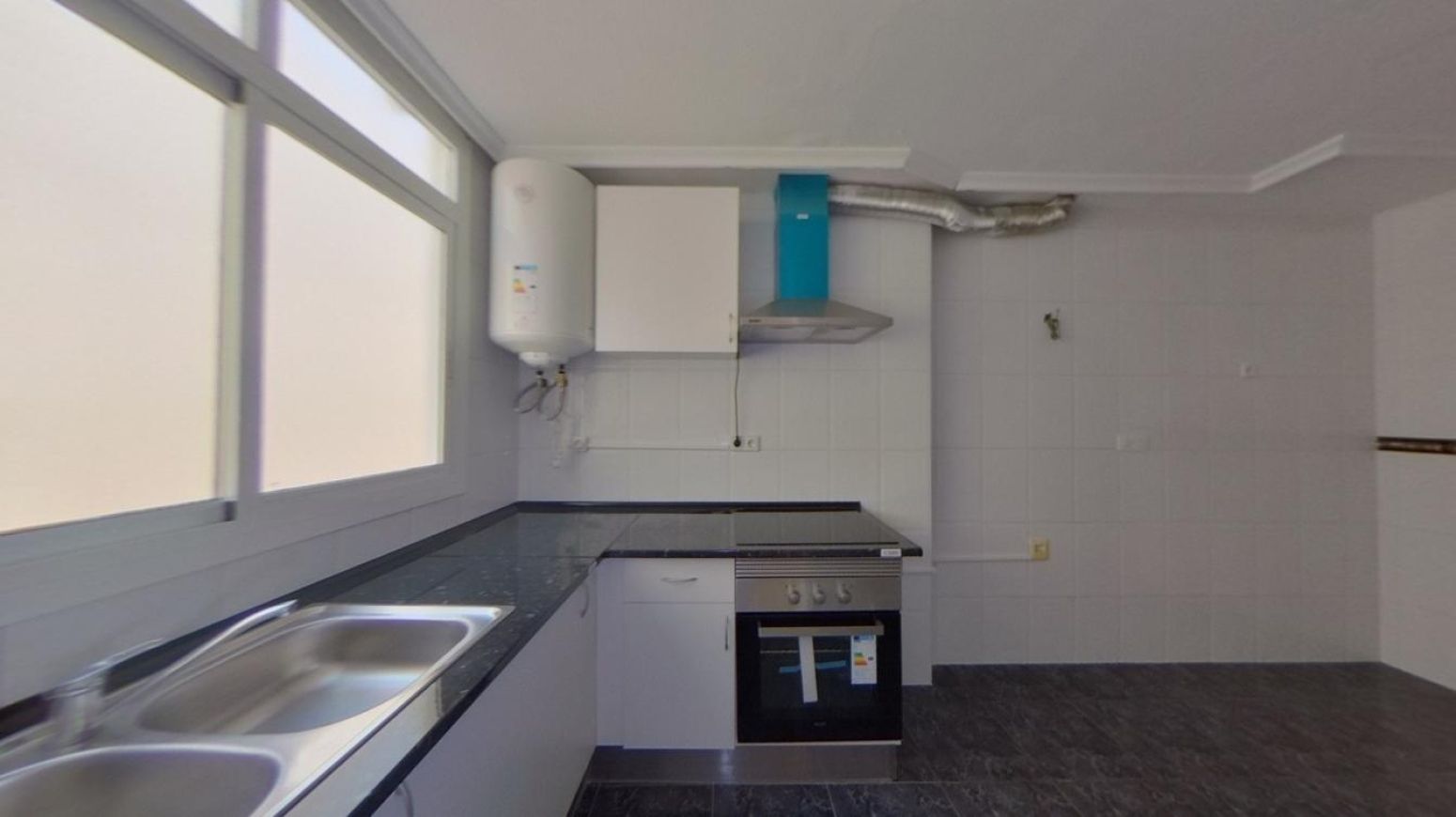 Kitchen of Flat for sale in Elche / Elx