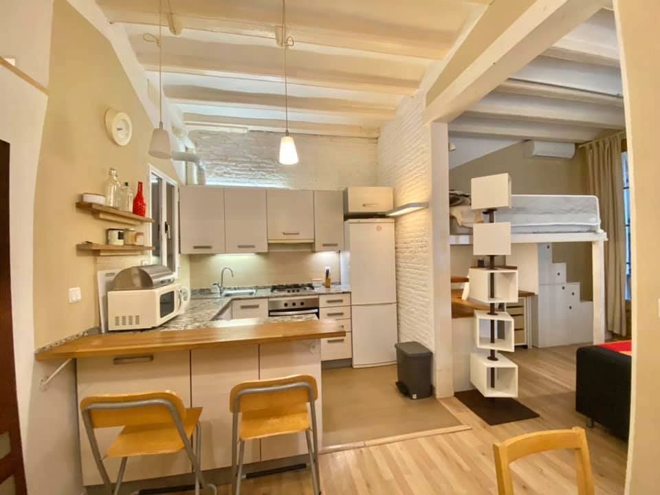 Kitchen of Study to rent in  Madrid Capital  with Air Conditioner, Furnished and Oven