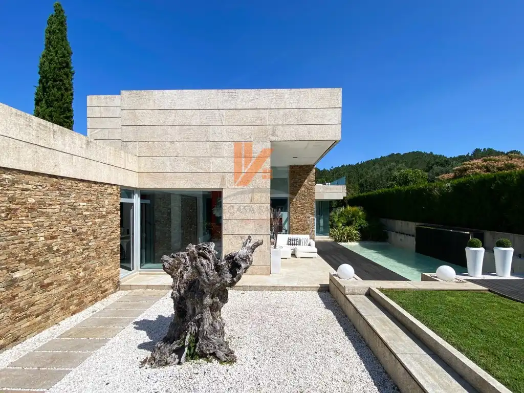 Vista exterior de Casa o chalet en venta en Ames con Jardín privado, Terraza y Piscina