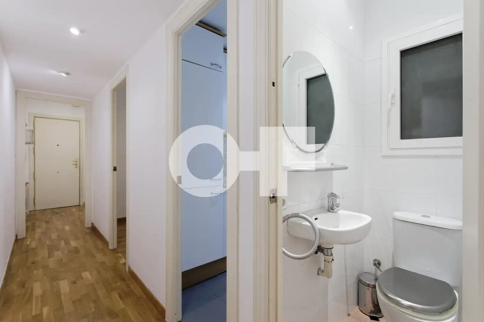 Badezimmer von Wohnungen zum Verkauf in Barcelona mit Heizung, Parkett und Alarm