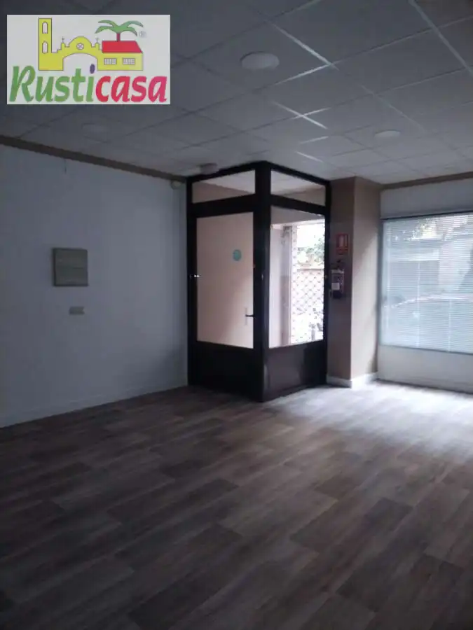 Local comercial en venta en Bailén, imagen 2
