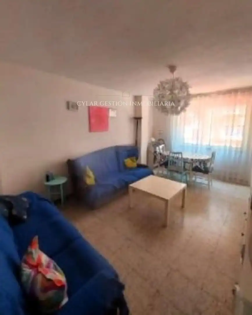 Living room of Flat for rent in Salamanca  with Heating, Terrace and Furnished