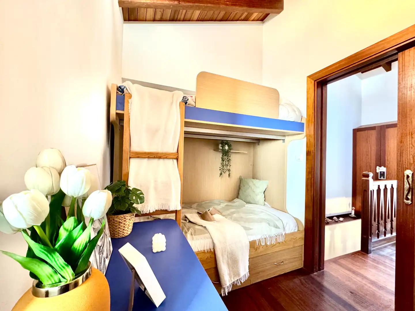 Habitación de Casa adosada en venta en Villaviciosa con Calefacción, Parquet y Amueblado