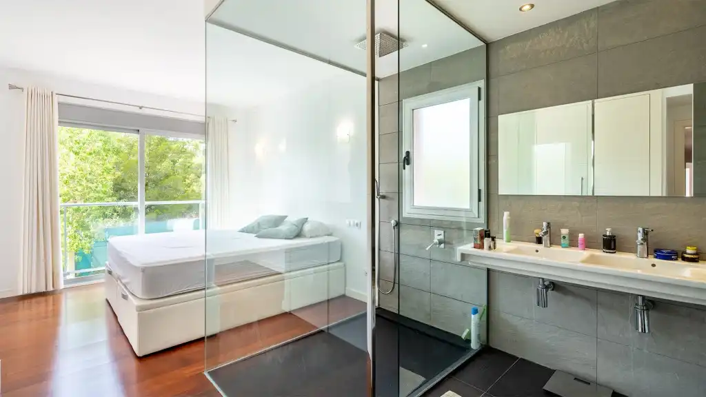 Bathroom of Apartments for sale in Calvià  with Air Conditioner, Terrace and Storage room