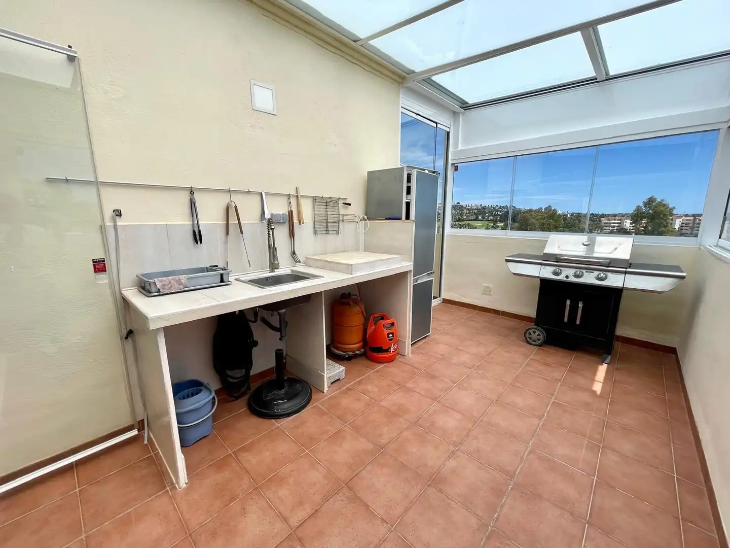 Cocina de Ático en venta en Mijas con Aire acondicionado, Calefacción y Jardín privado