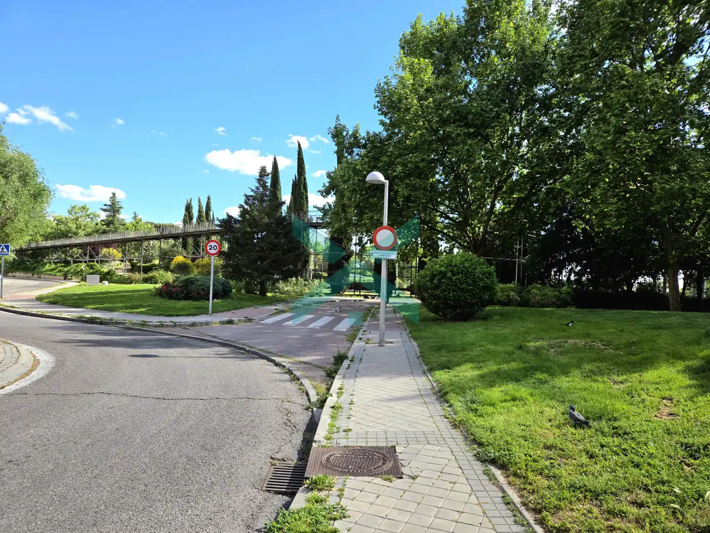 Vista exterior de Pis en venda en Madrid amb Aire condicionat, Calefacció i Jardí privat