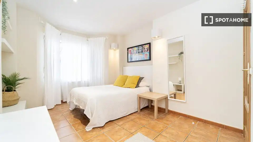 Habitación en Sevilla la Nueva