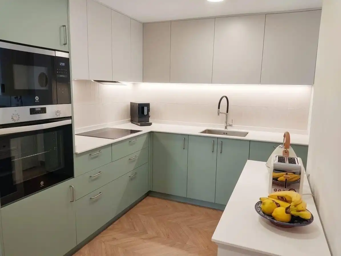 Apartamento de alquiler en En Corts - Doctor Waksman , Quatre Carreres