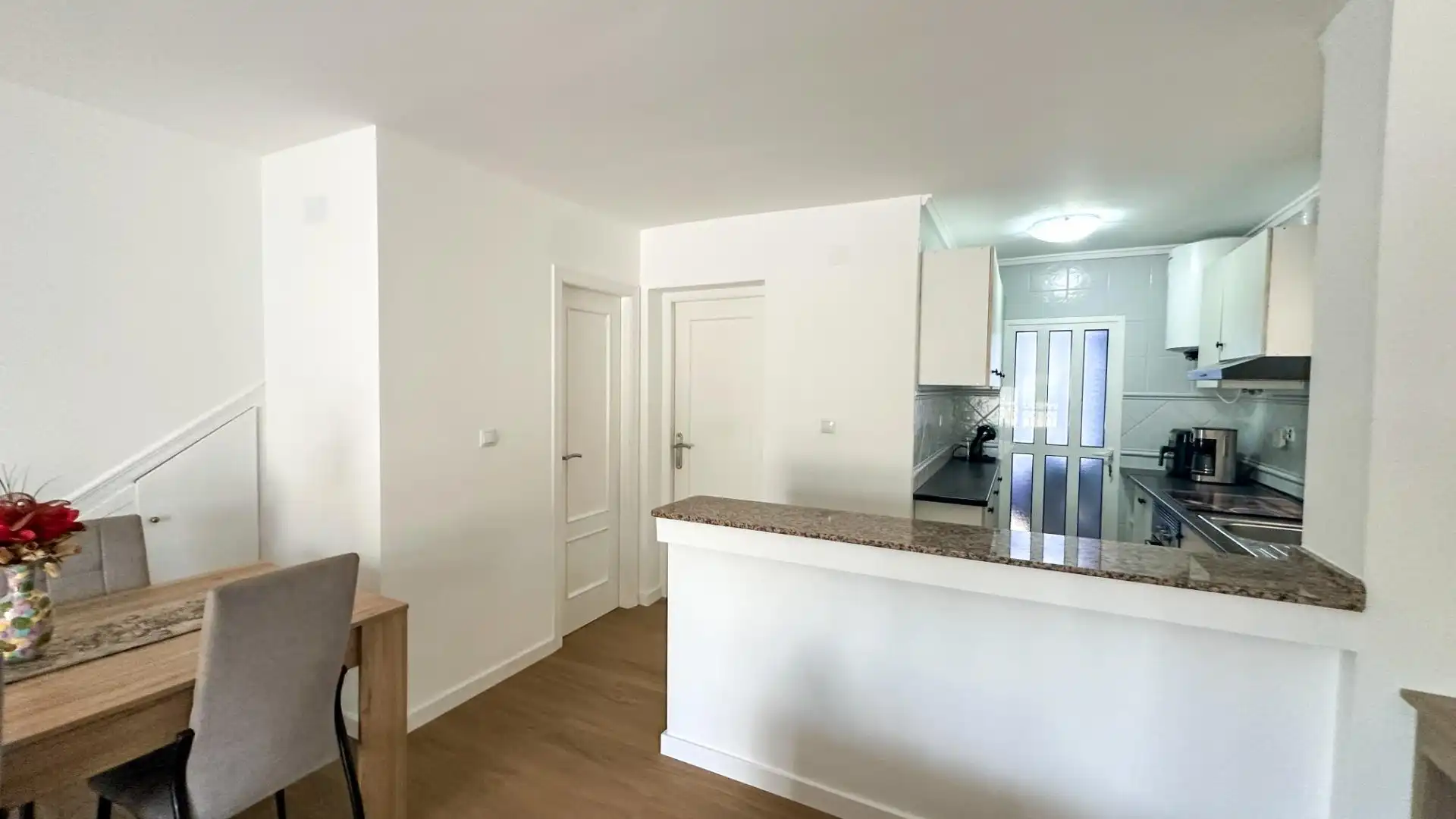 Cocina de Dúplex en venta en San Miguel de Salinas