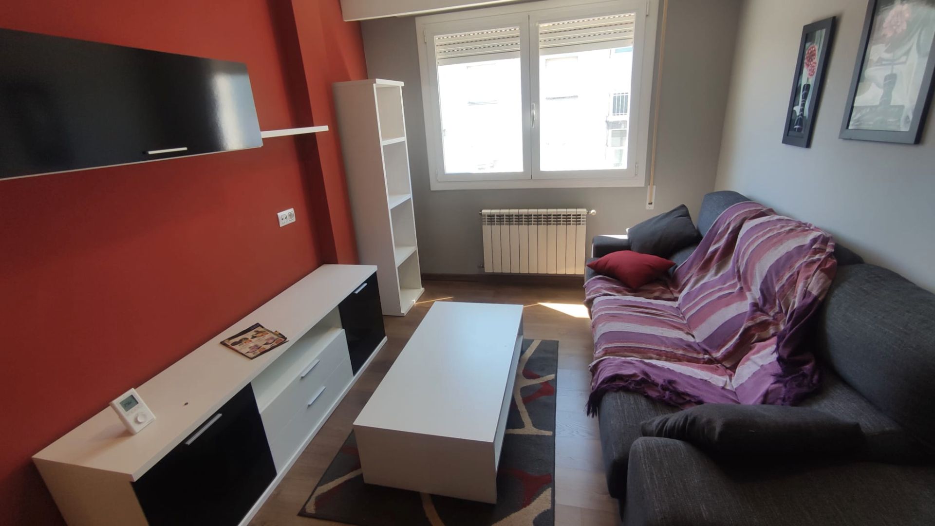 Sala de estar de Piso de alquiler en Ourense Capital  con Calefacción, Parquet y Amueblado