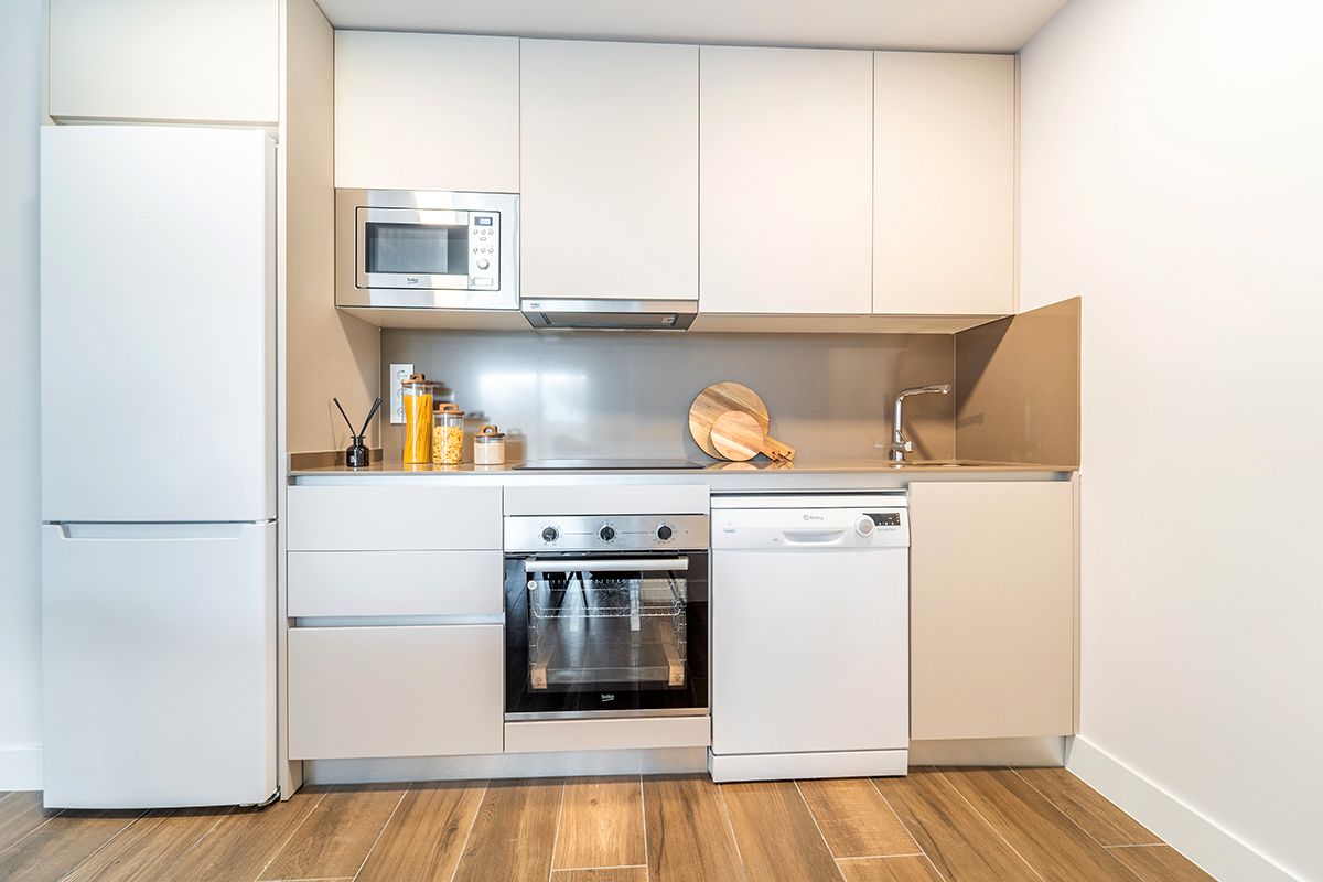 Cocina de Piso de alquiler en Alcobendas con Aire acondicionado y Piscina comunitaria