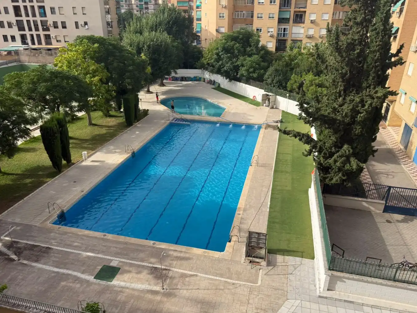 Piscina de Piso de alquiler en Genil