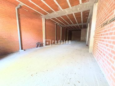 Local comercial en venda a Los Arcos - El Viviero