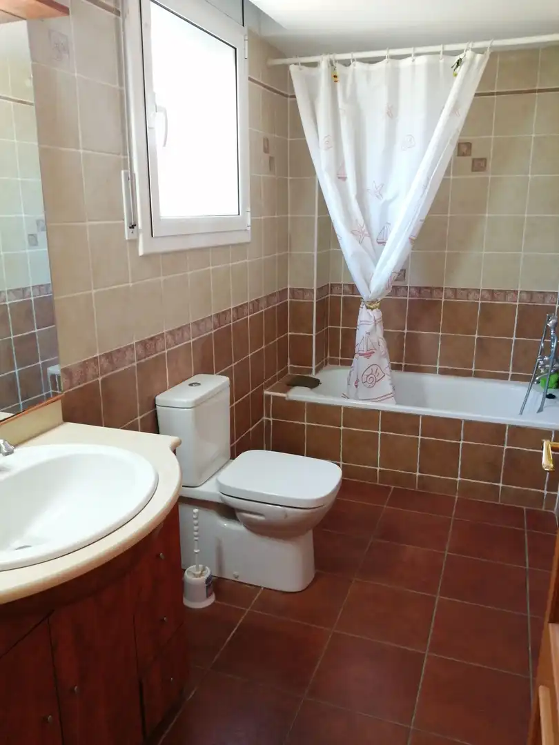 Bany de Casa o xalet en venda en Lloret de Mar amb Aire condicionat, Calefacció i Jardí privat