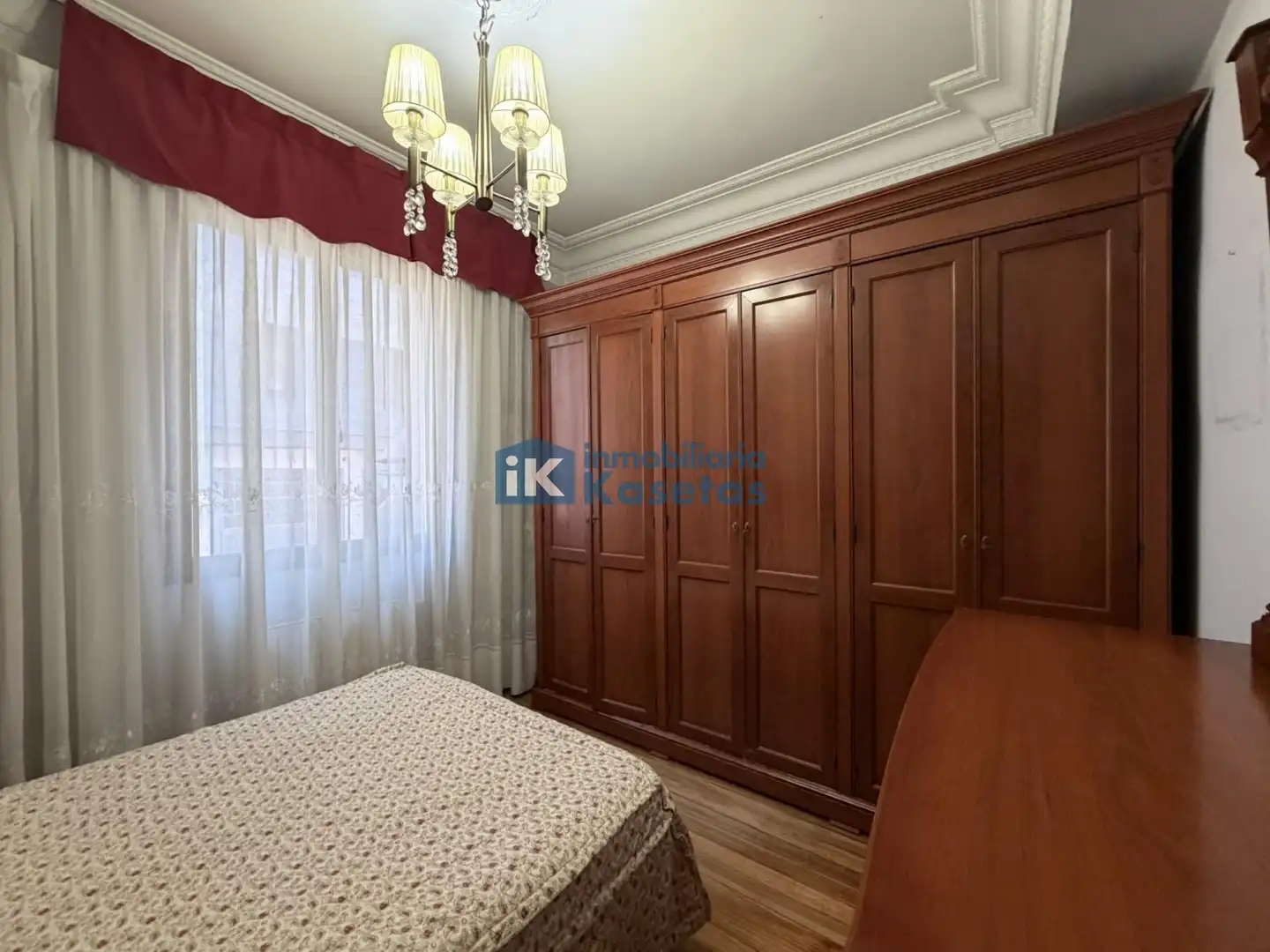 Dormitori de Pis en venda en Basauri  amb Calefacció