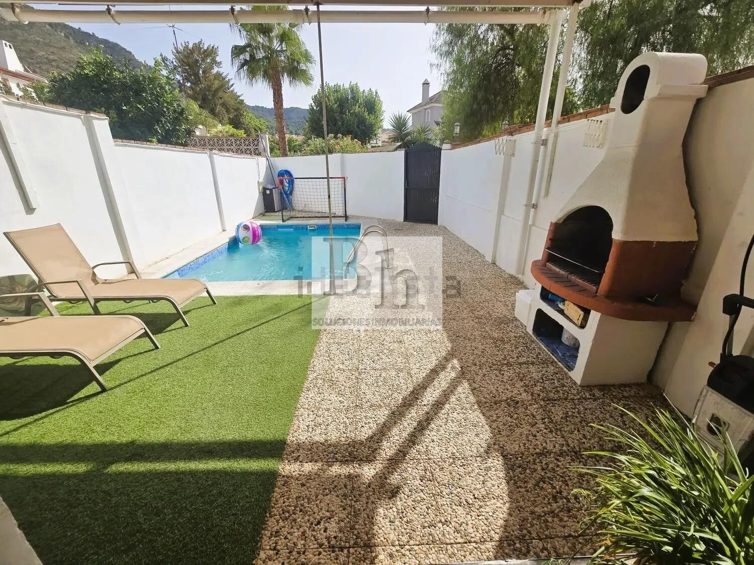 Single-family semi-detached for sale in Capellanía - Retamar