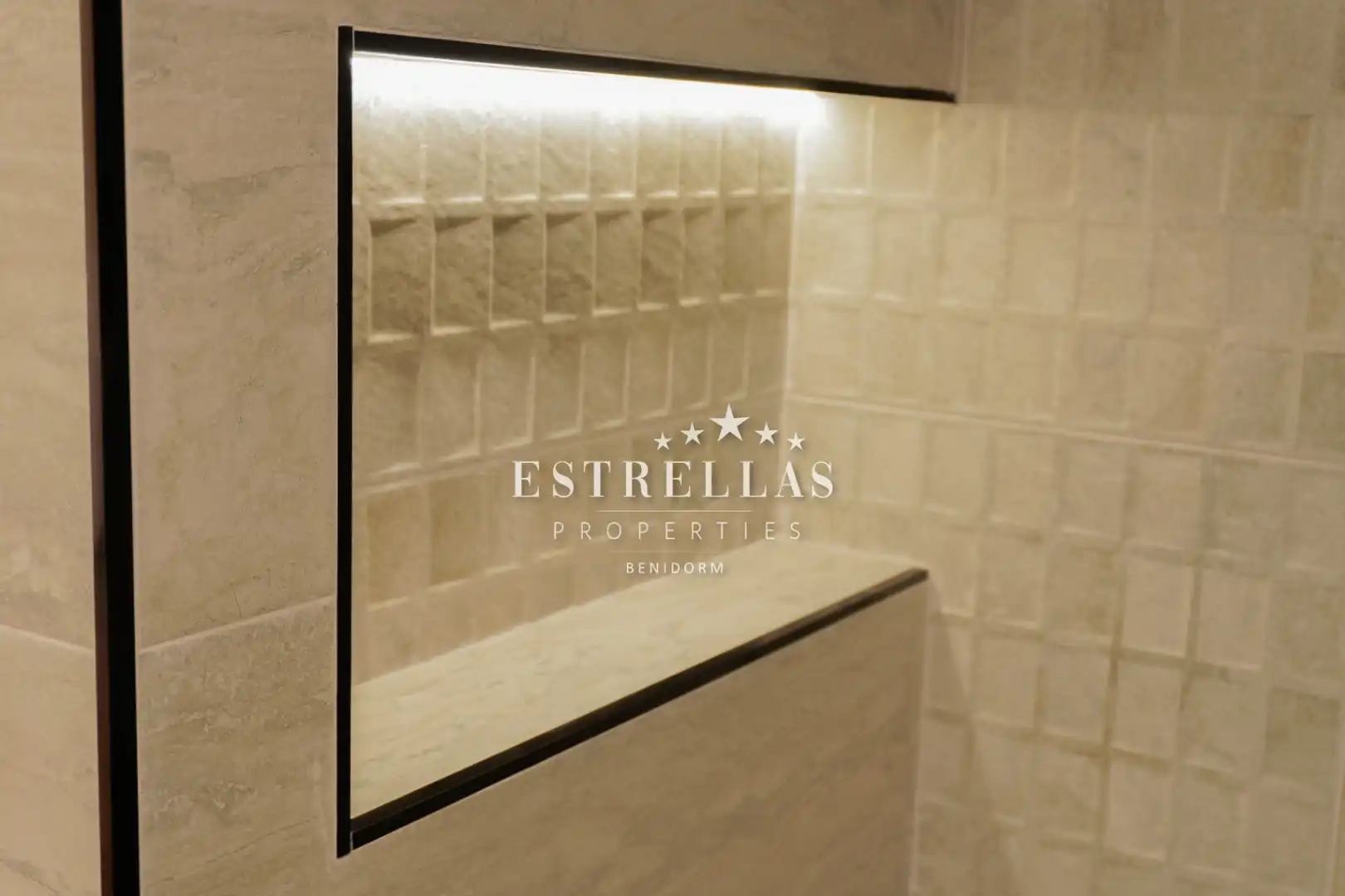 Baño de Apartamento en venta en Altea con Aire acondicionado, Calefacción y Trastero