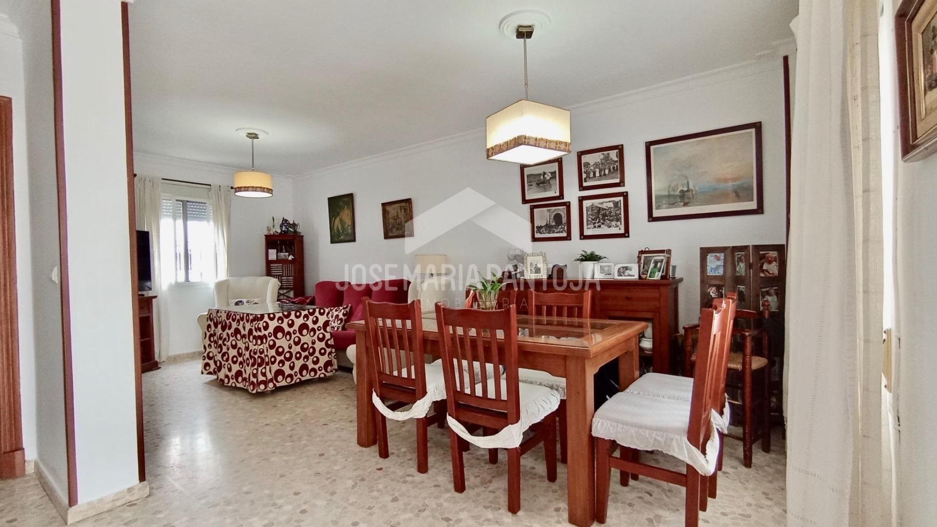 Dining room of Single-family semi-detached for sale in Jerez de la Frontera  with Air Conditioner, Heating and Terrace