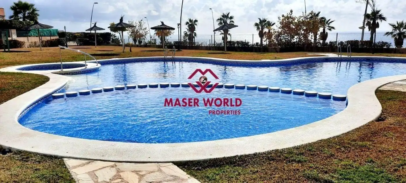 Schwimmbecken von Wohnungen zum Verkauf in Cartagena mit Privatgarten, Terrasse und Gemeinschaftspool