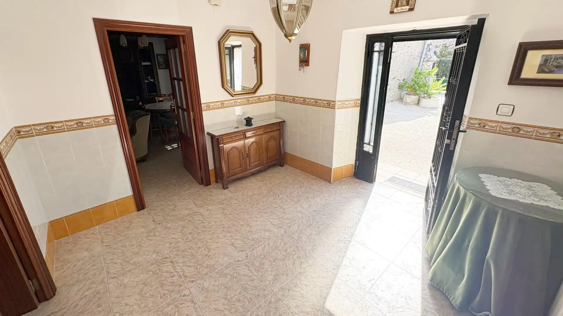 Casa o xalet en venda en Pedrosillo de los Aires amb Calefacció i Moblat