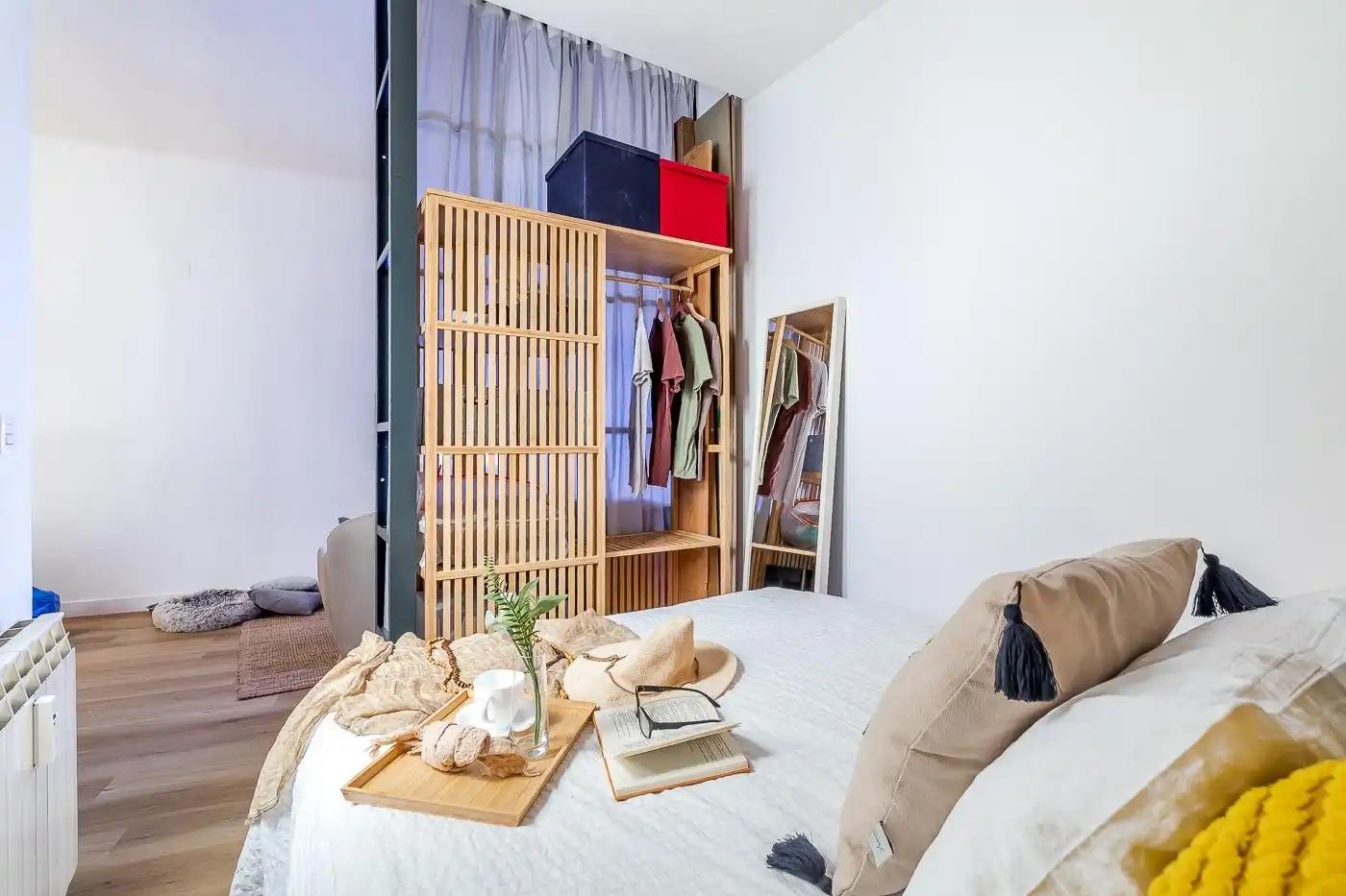 Bedroom of Apartments for sale in Madrid  with Air Conditioner and Furnished