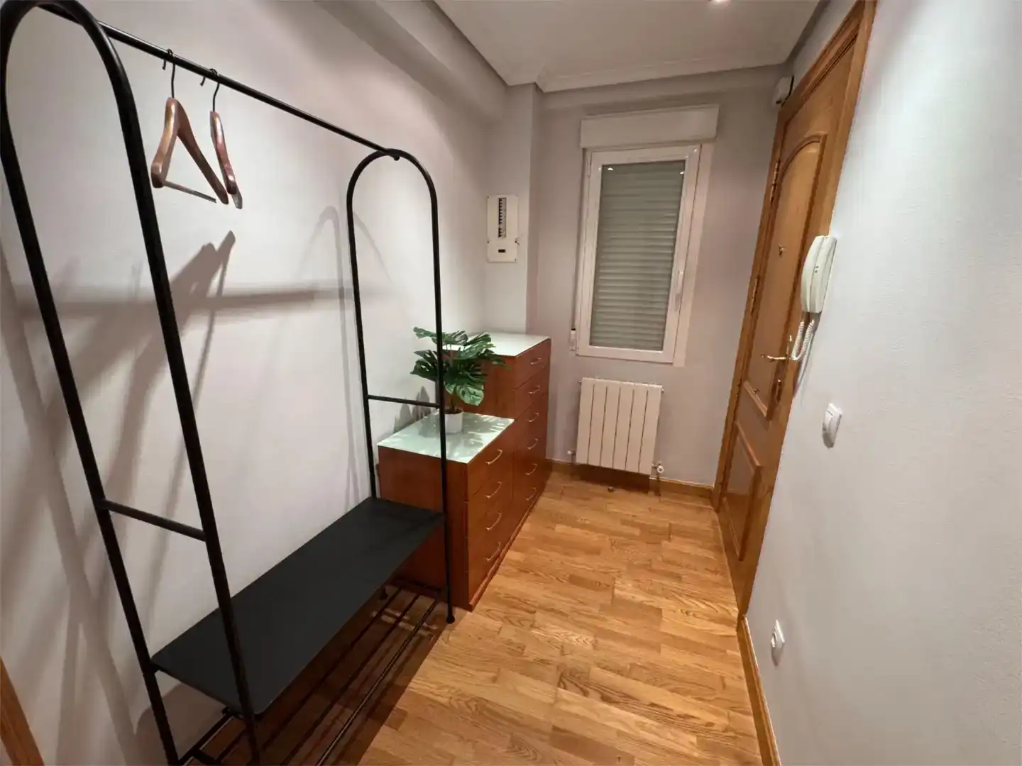 Piso para compartir en  Logroño con Parquet y Amueblado