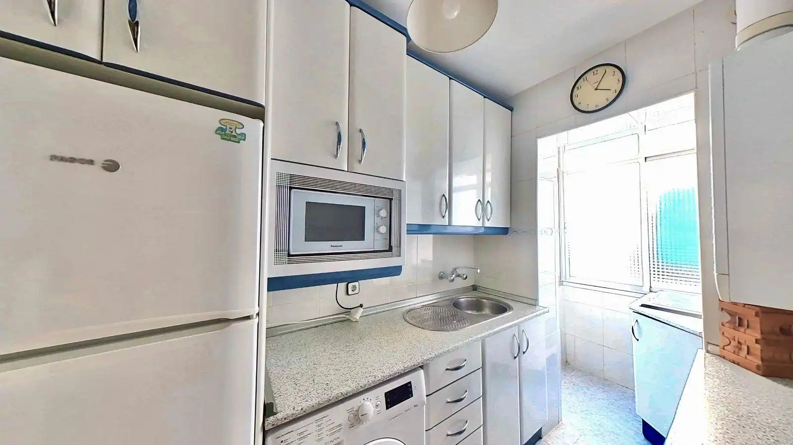 Kitchen of Apartments for sale in Madrid  with Heating, Parquet flooring and Terrace