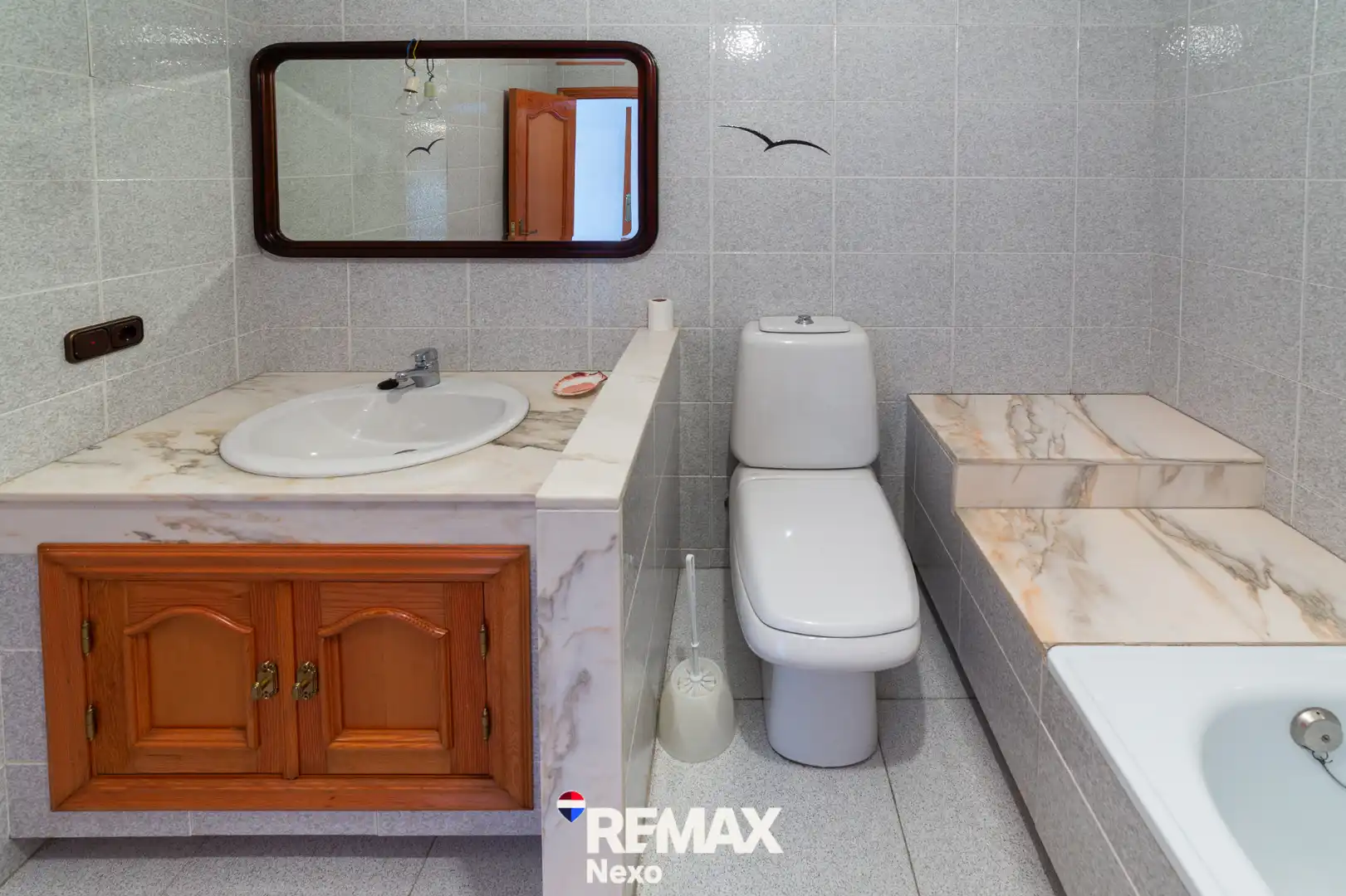 Baño de Casa adosada en venta en Villaverde de Íscar con Aire acondicionado, Calefacción y Jardín privado