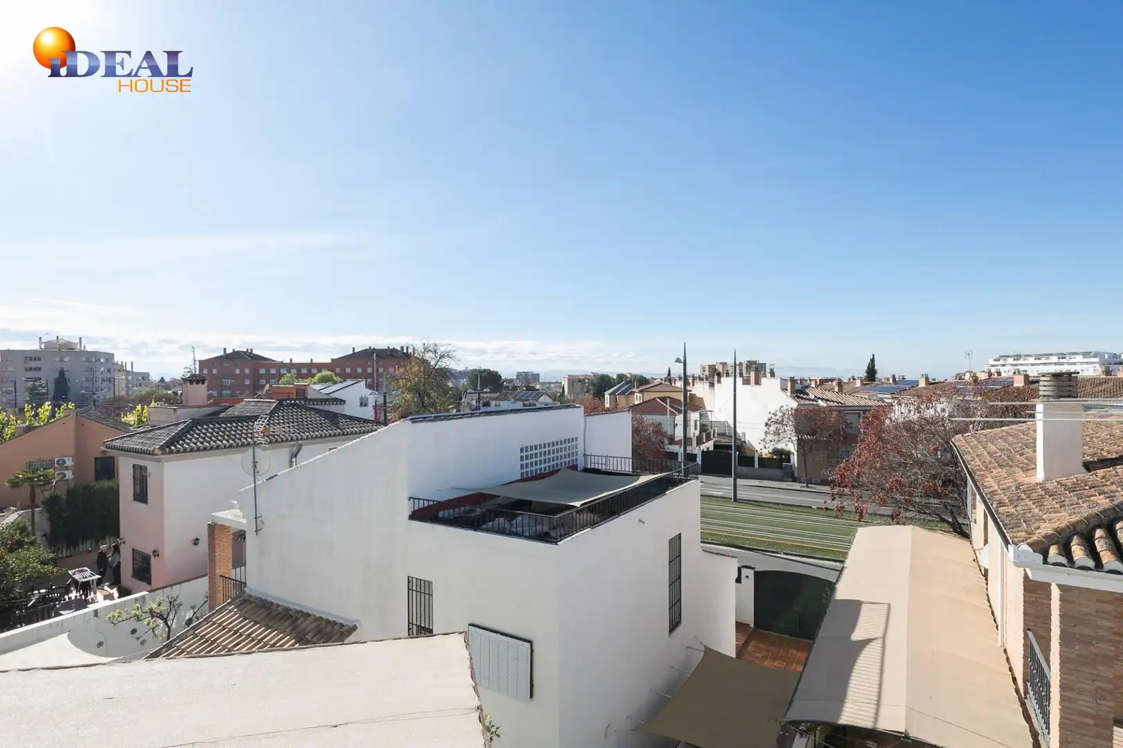 Exterior view of Houses for sale in Granada