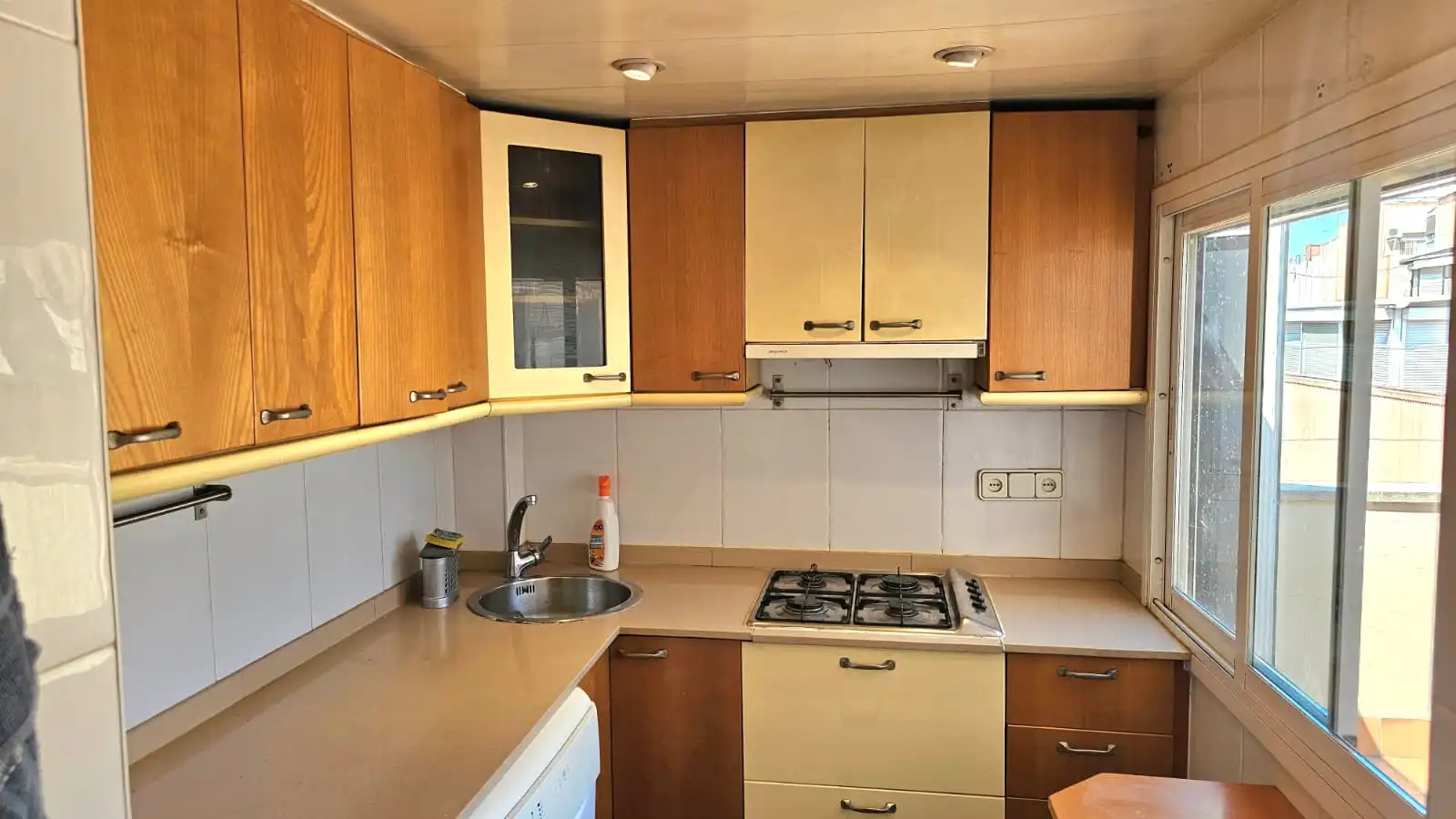 Cocina de Ático en venta en Cornellà de Llobregat con Aire acondicionado, Calefacción y Terraza