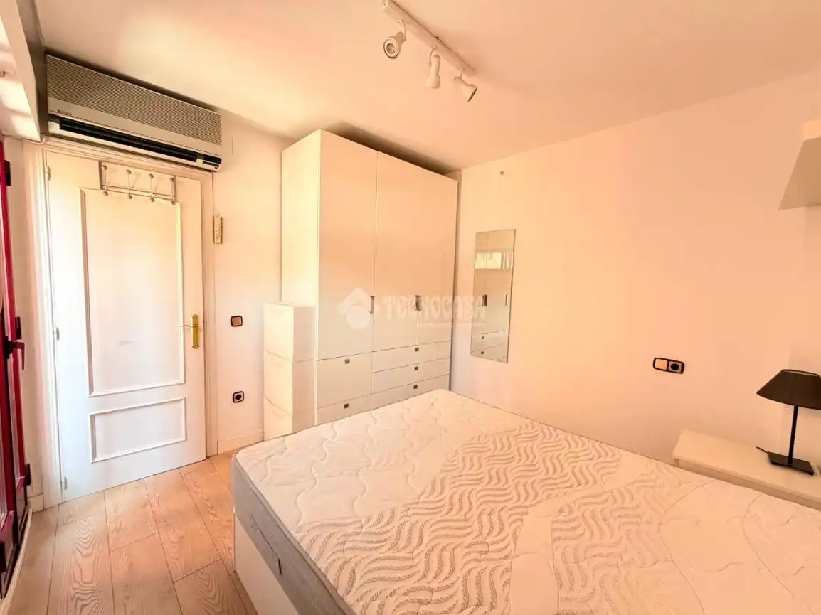 Habitación de Piso en venta en Madrid con Aire acondicionado y Amueblado