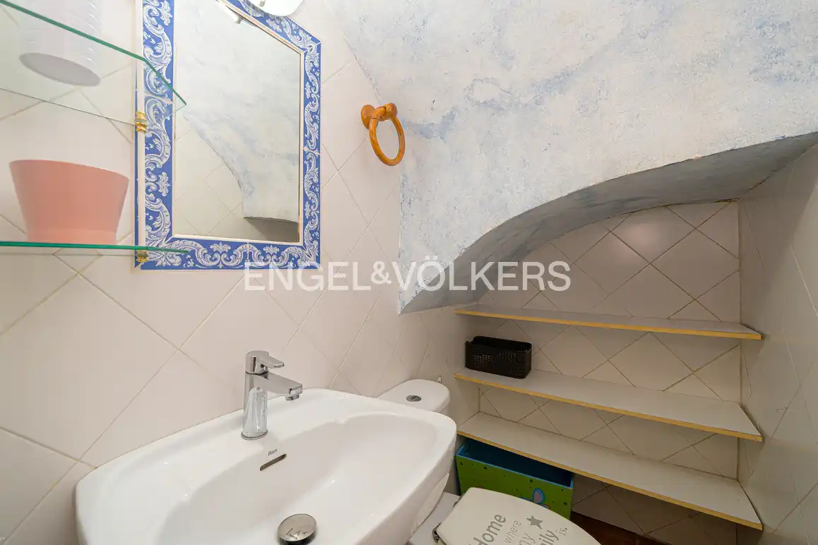 Baño de Casa adosada en venta en Benidorm con Aire acondicionado, Jardín privado y Piscina comunitaria