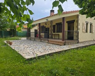Exterior view of House or chalet for sale in Tulebras